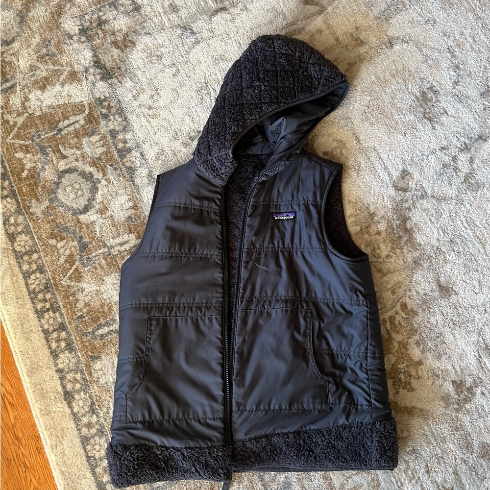 Patagonia reversible vest